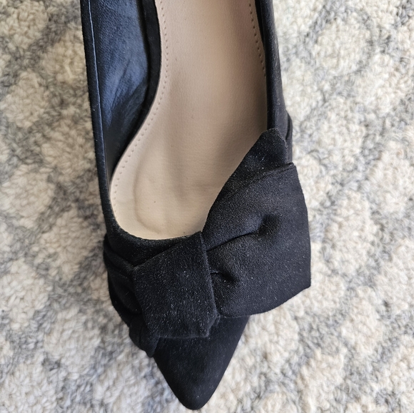 Monsoon (UK) Suede Low Heeled Pumps - Picture 4 of 5